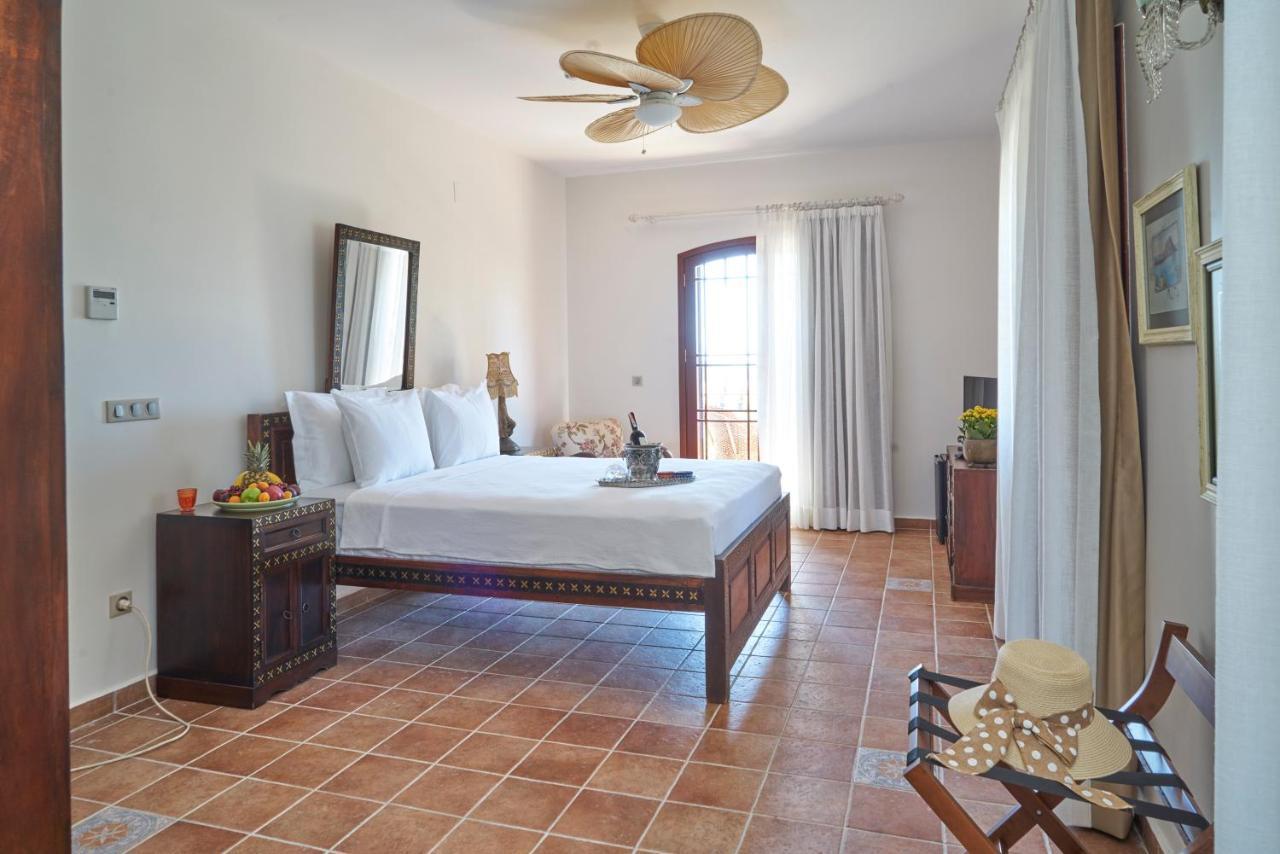 Villa Taraca Alacati Romantik Otel (Adults Only) Luaran gambar