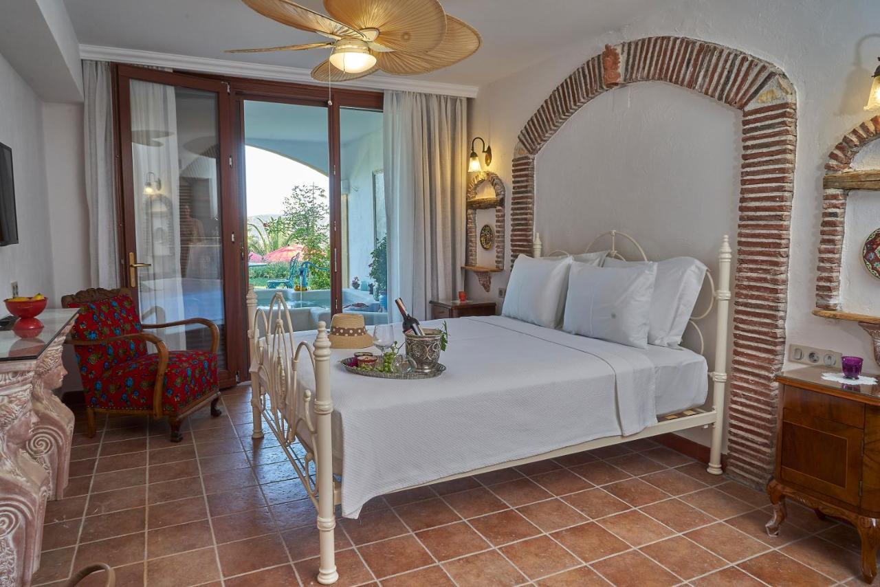 Villa Taraca Alacati Romantik Otel (Adults Only) Luaran gambar